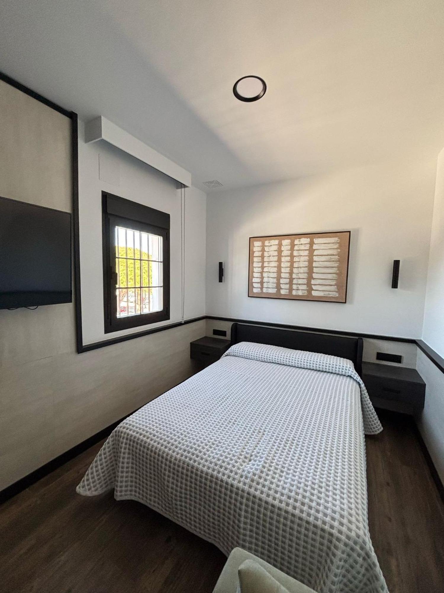 Hostal Noli Чиклана де ла Фронтера Екстериор снимка