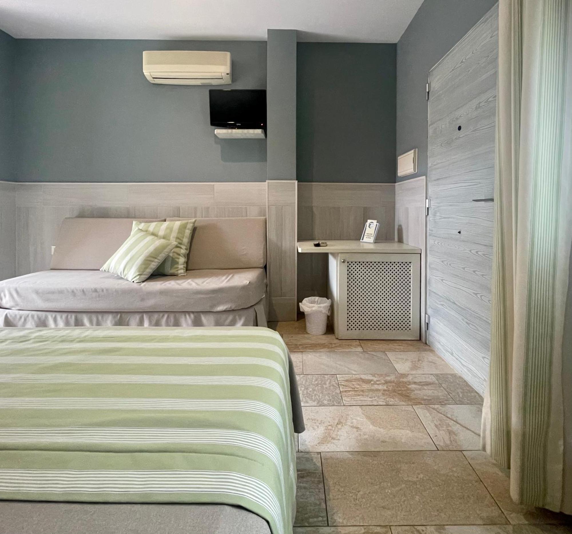 Hostal Noli Чиклана де ла Фронтера Екстериор снимка
