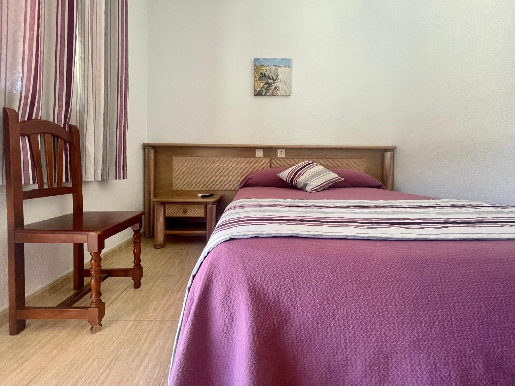 Hostal Noli Чиклана де ла Фронтера Екстериор снимка