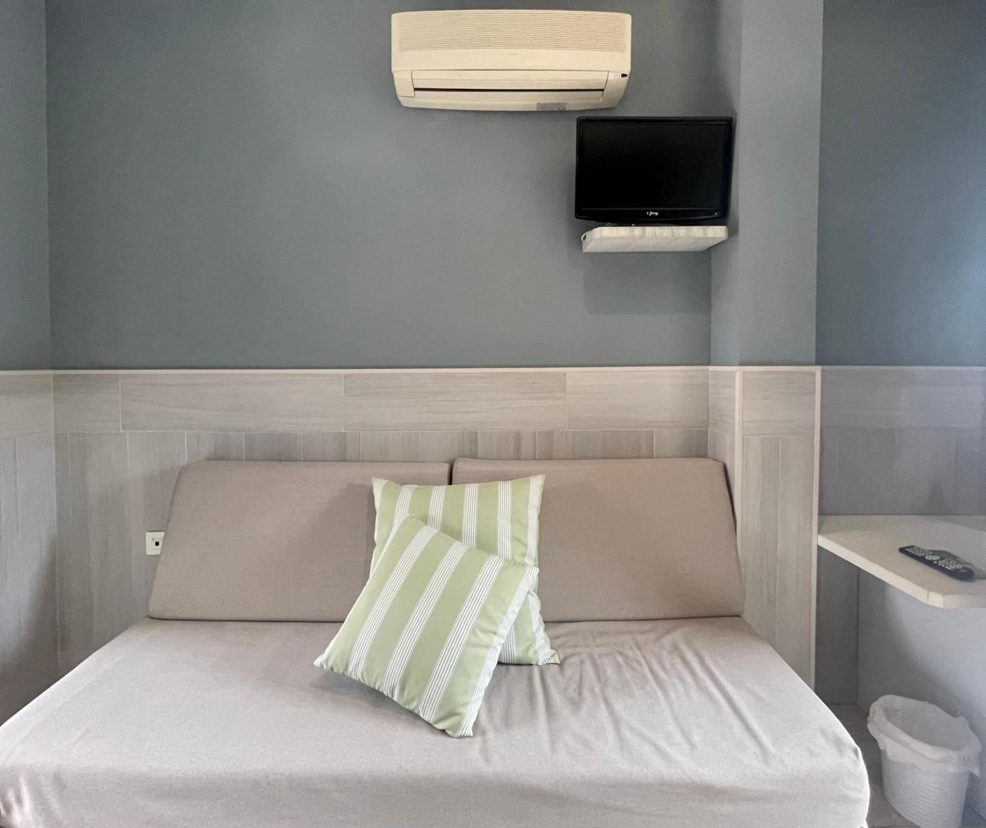 Hostal Noli Чиклана де ла Фронтера Екстериор снимка