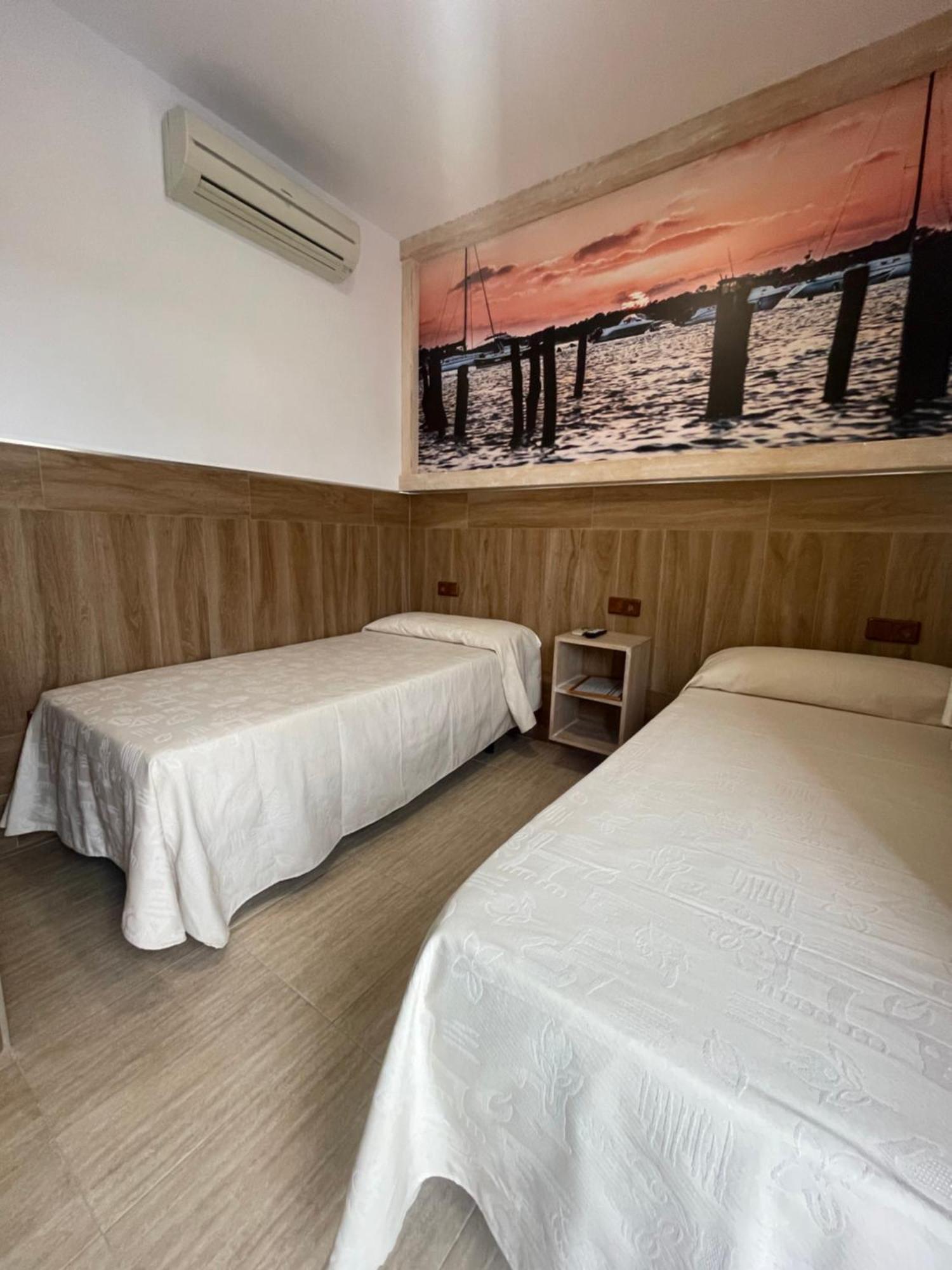 Hostal Noli Чиклана де ла Фронтера Екстериор снимка