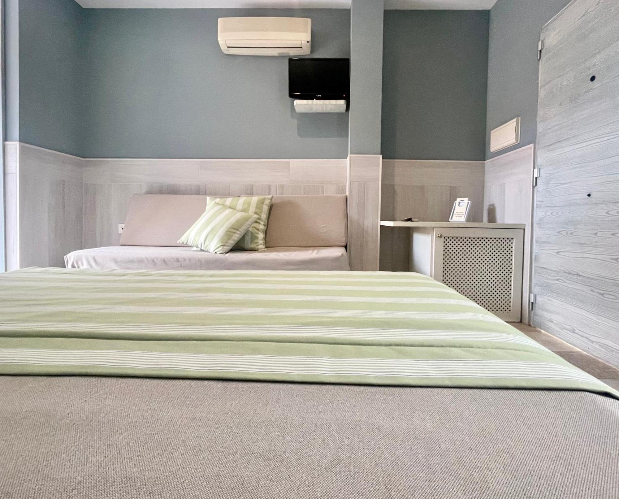 Hostal Noli Чиклана де ла Фронтера Екстериор снимка