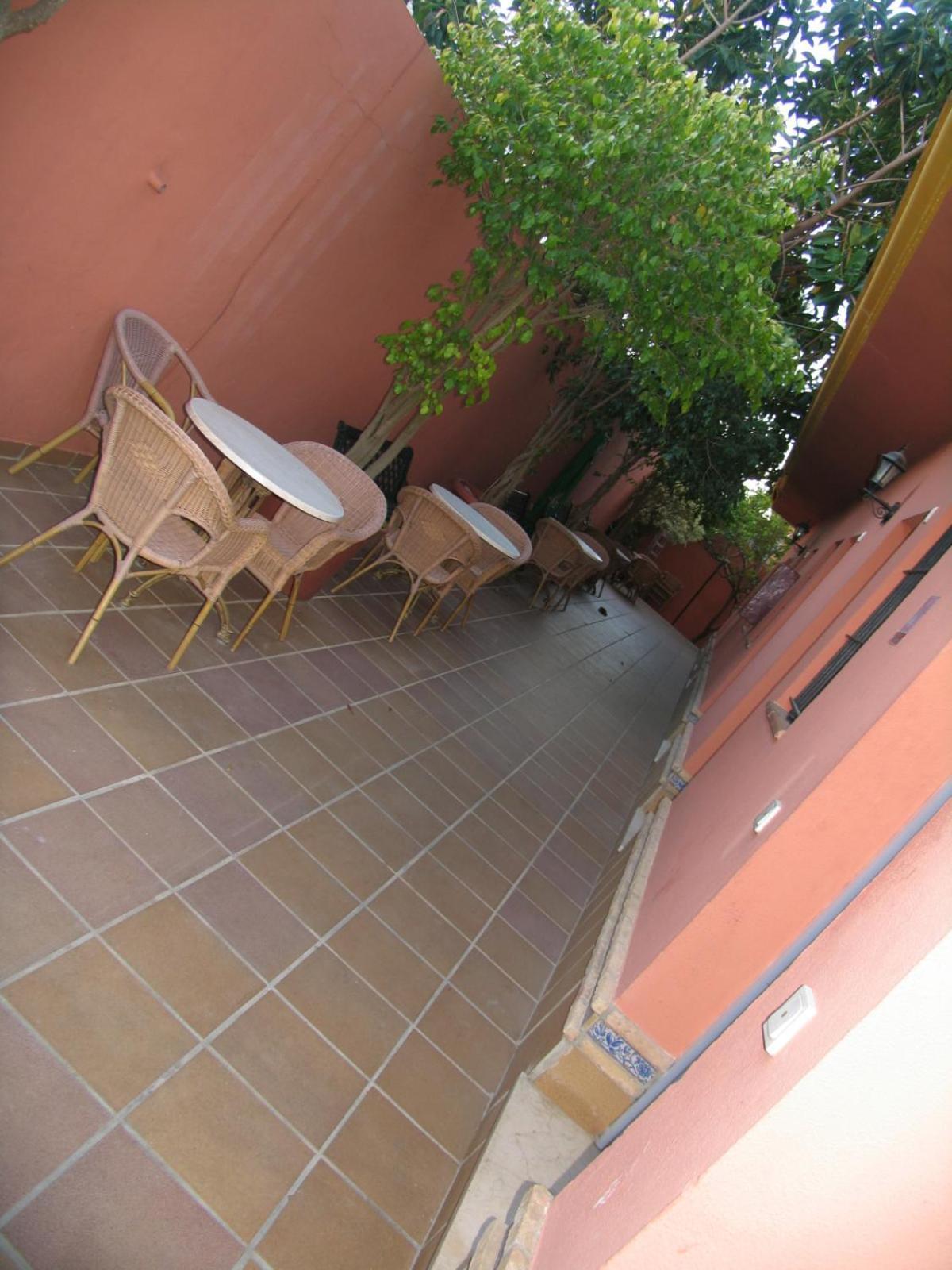 Hostal Noli Чиклана де ла Фронтера Екстериор снимка